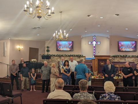 Welcoming New Members on Church Membership Sunday, photo 2