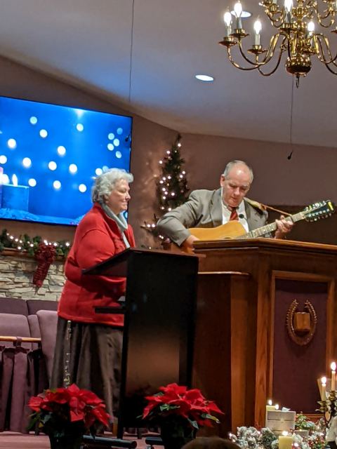 Christmas Eve Candlelight Service, photo 12