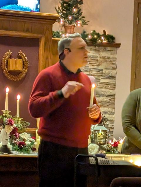 Christmas Eve Candlelight Service, photo 5