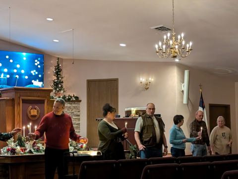 Christmas Eve Candlelight Service, photo 6